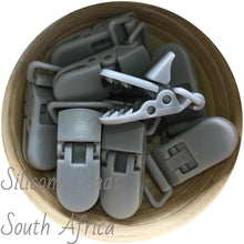 Load image into Gallery viewer, Plastic Suspender Dummy Clips