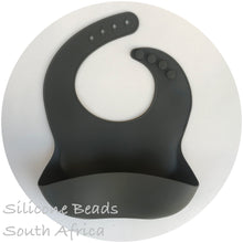 Load image into Gallery viewer, Silicone Bucket Bibs